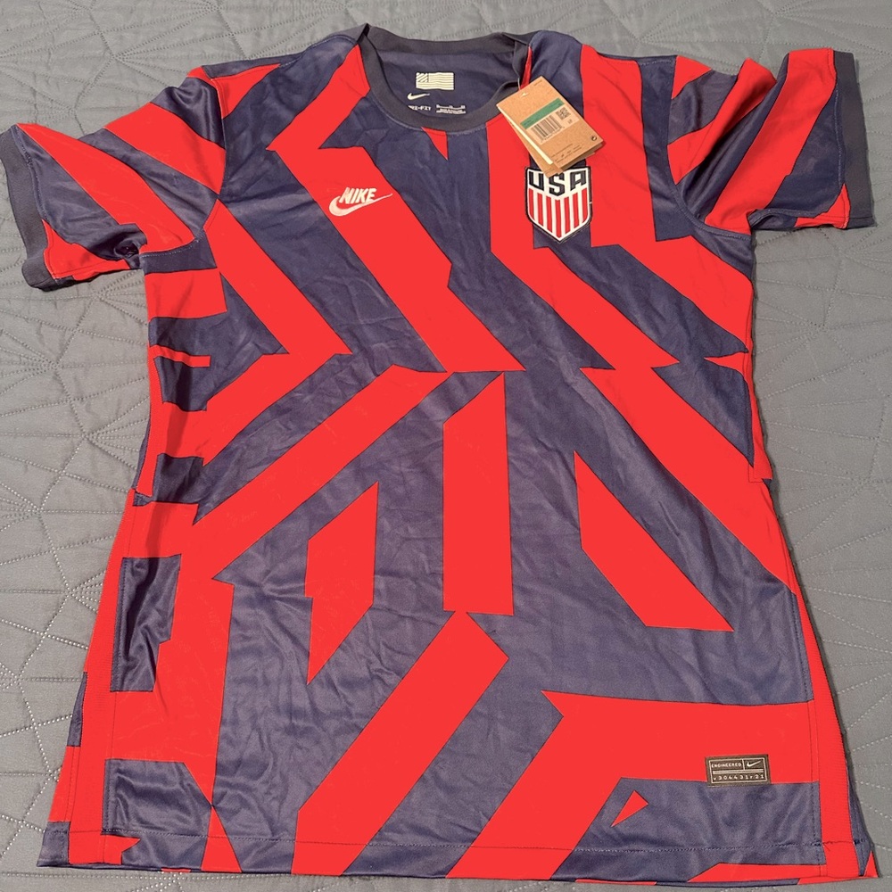 Men’s US soccer jersey XL NWT